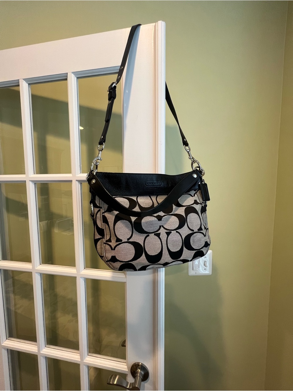 Coach Black & Grey Signature Zoe - Picture 9 of 16